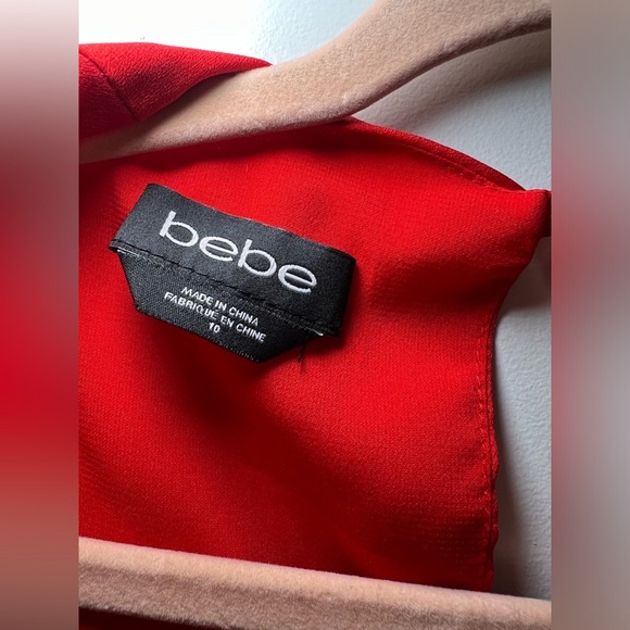 Red Sleeveless Romper - Picture 4 of 4